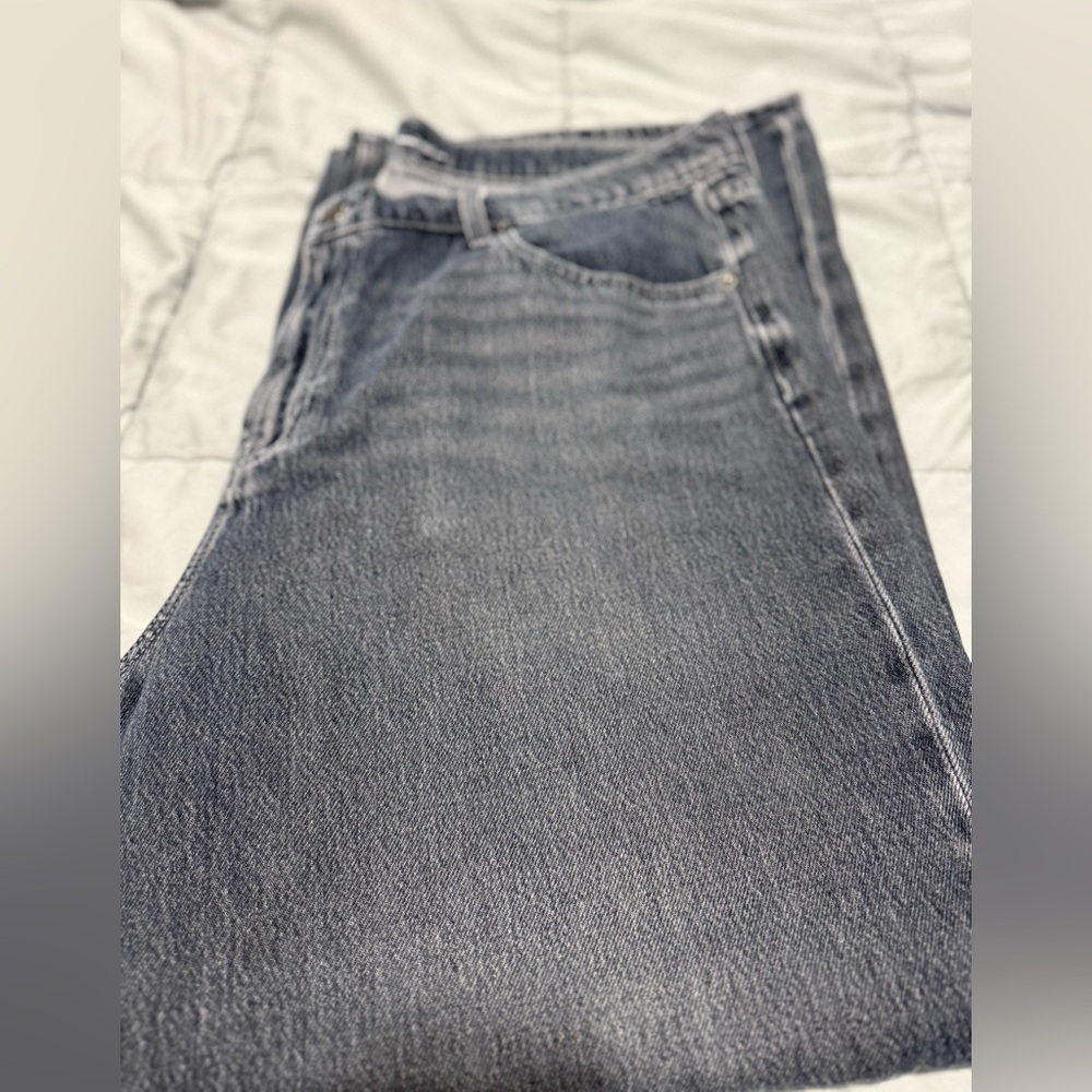 Old Navy women’s high rise baggy wide leg jeans.